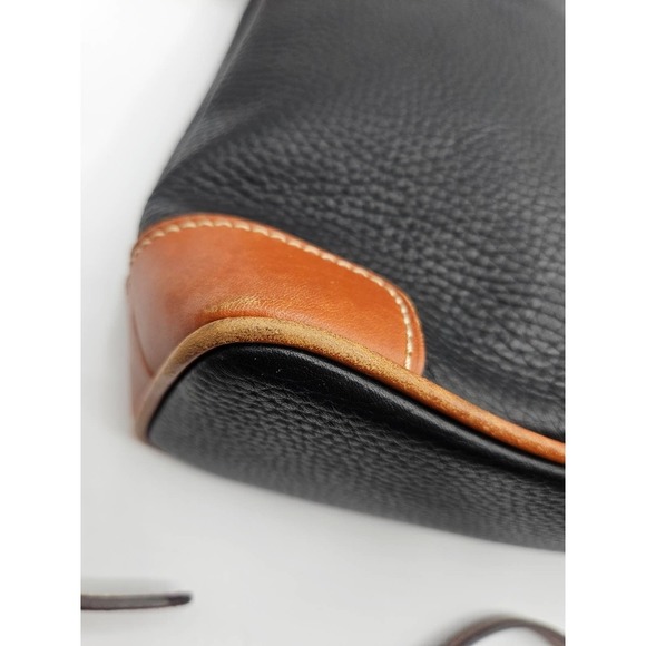 Dooney & Bourke‎ Pebble Grain Letter Carrier Black Red Lining with Dustbag - Picture 10 of 16